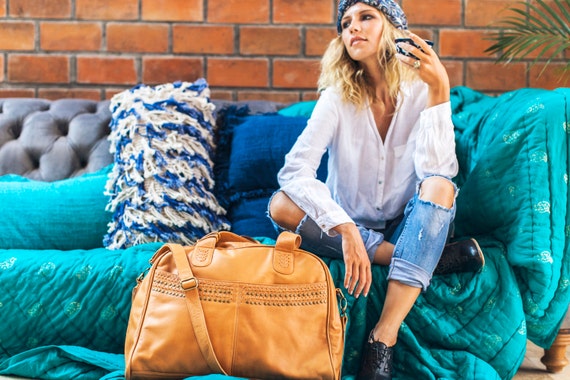 WILD ESCAPE. Leather Overnight Bag 