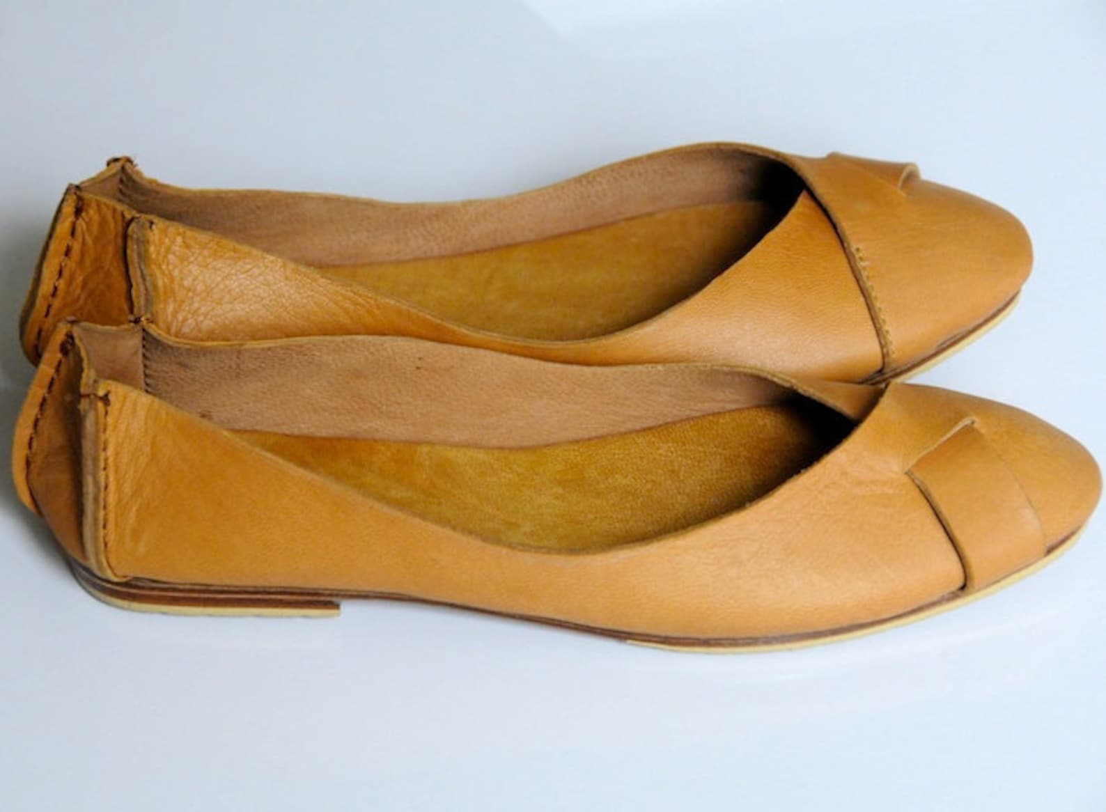 native. leather ballet flats / womens shoes / flat shoes / rustic / leather shoes. sizes us 4-13. available in different leather native. leather ballet flats / womens shoes / flat shoes / rustic / leather shoes. sizes us 4-13. available in different leather