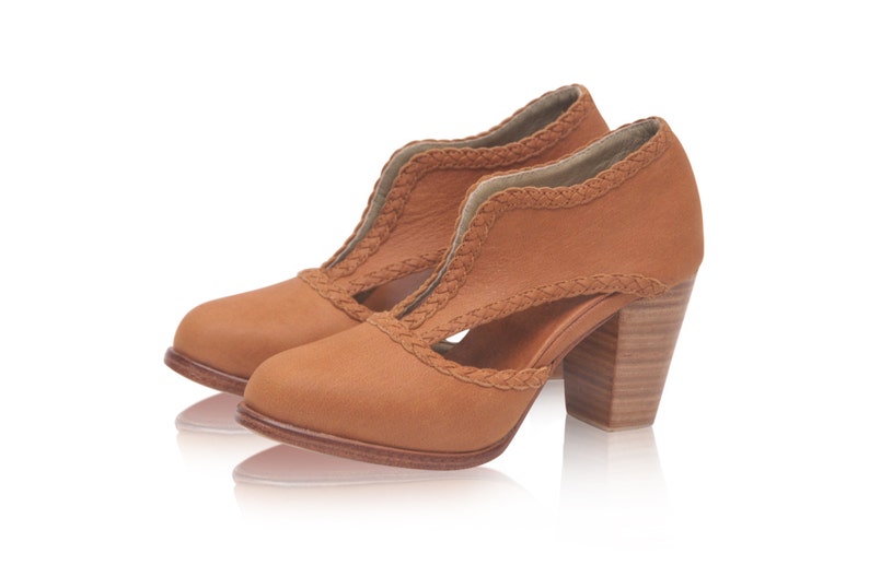 SPIRIT WALKER. low cut shoes / womens boots / heel boots / festival boots. ALL sizes Dark Tan