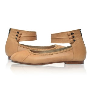 MUSE. Ballet flats / Flat shoes / cuffs / braided detail / leather shoes. Sizes US 4-13, EUR 35-43. Available in different leather colors. Light Tan