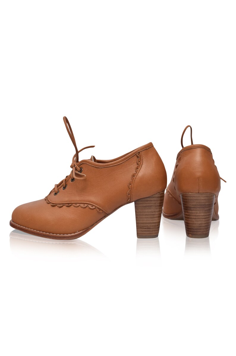 lace up oxford pumps