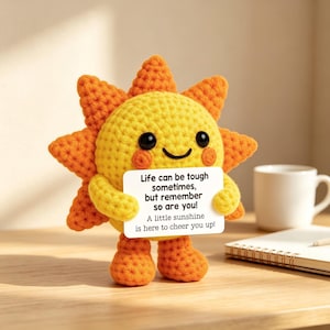 Peluche soleil au crochet faite main, poupée d'encouragement au soleil positif, copain de bureau, cadeau de réconfort et de remerciement, décoration de bureau