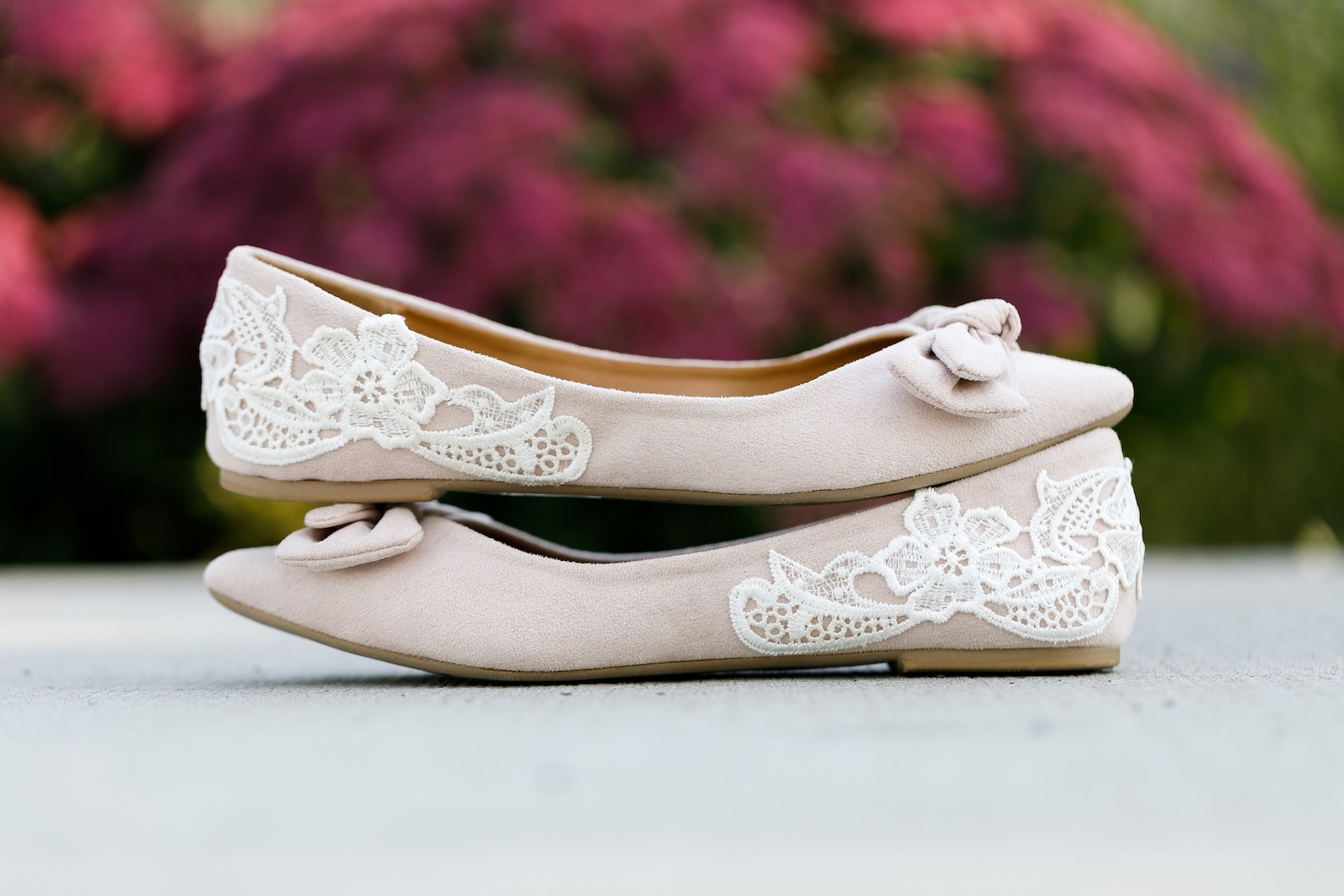 nude wedding shoes,ballet flats,bridal flats,gift,wedding flats,bridesmaid,bridal shoes with bow,flat wedding shoe,cute flat wit