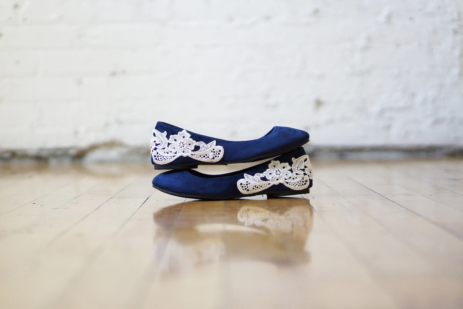 navy blue bridal ballet flats,wedding shoes,low wedding shoes,navy wedding flats,navy flats,bridal shoes,gift,blue flats with iv