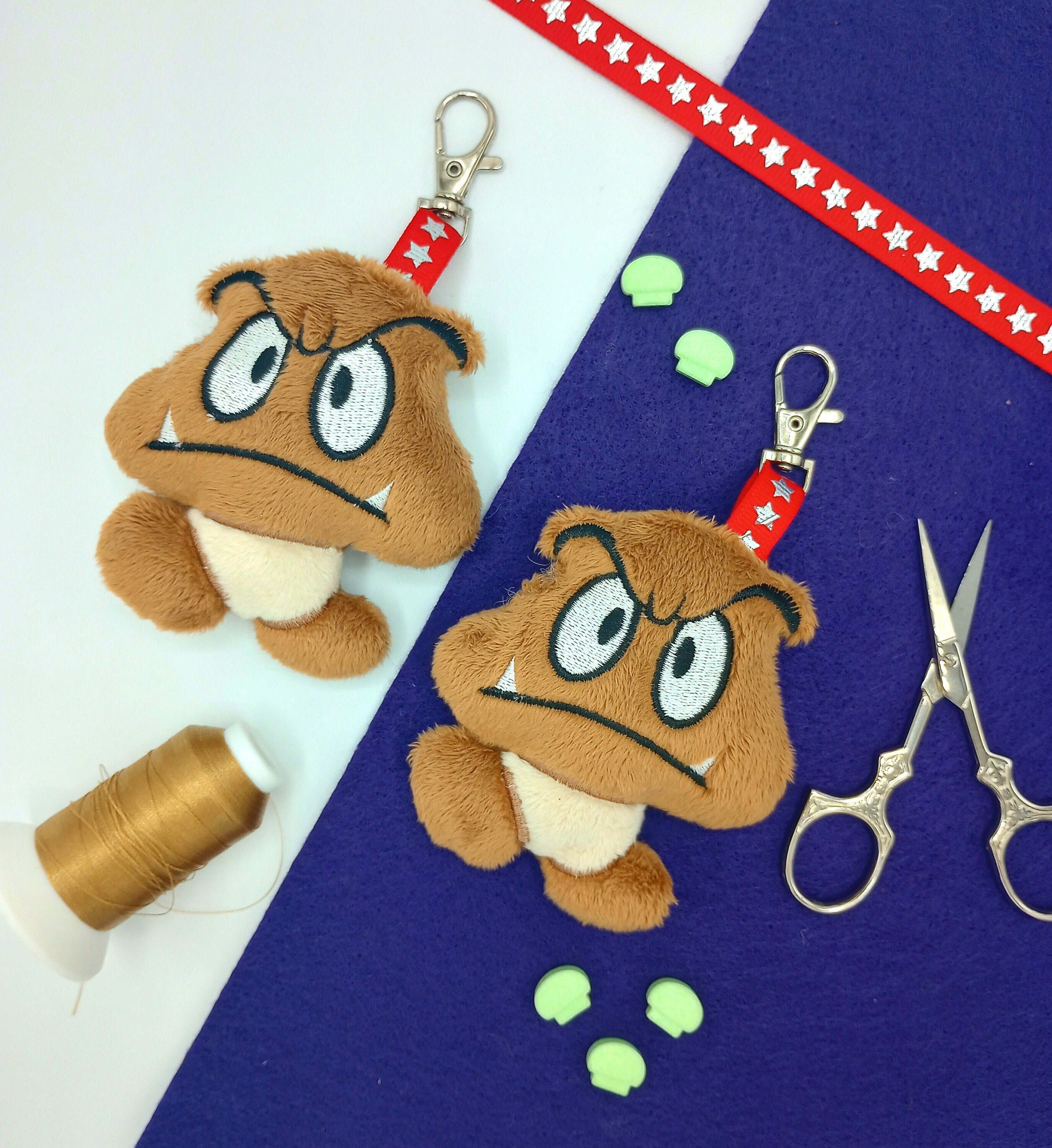 Pluche Goomba-sleutelhangerhanger | Handgemaakte kawaii Mario-knuffels, cadeau voor gamers