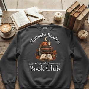 Trui voor de Midnight Readers Book Club | Gezellig herfstdesign