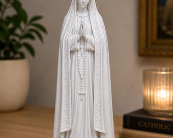Statua della Madonna di Fatima / Decorazione religiosa cattolica della Vergine Maria stampata in 3D