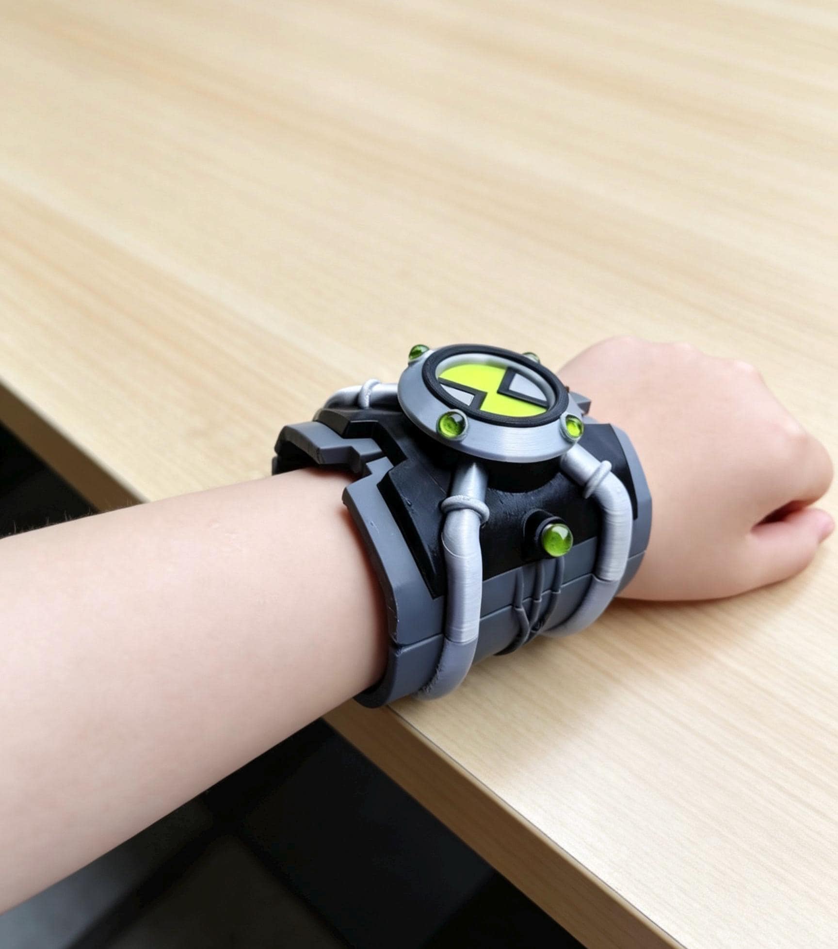 最終値下げ‼️BEN10 Omnitrix ブレスレット オムニトリックス Ben 10 classic omnitrix - Etsy 日本