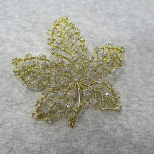 Vintage Crystal Rhinestone Gold Tone Openwork Maple Leaf Brooch Pin 2 1/4&quot;
