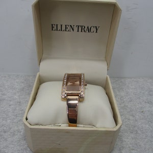 Ellen Tracy Women display picture 3