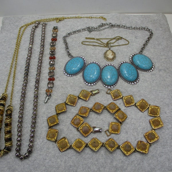 5 Necklaces + 2 Bracelet Avon Napier Talbots Cameo Faux Turquoise Bag #479