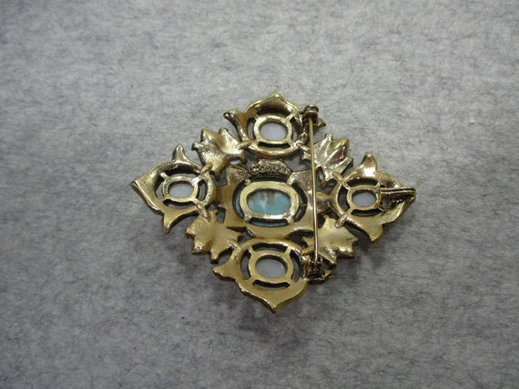 Vintage Sarah Coventry Gold Tone Brooch Remembran… - image 3