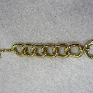 Vince Camuto Gold Tone Large Bulky Chain Link Toggle Bracelet 9 1/2" Long