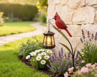 Cardinal Garden Stake,Cardinal Bird Decor,Metal Garden Ornament,Outdoor Yard Art,Memorial Gift for Bird Lovers,Garden Decor for Flower Beds