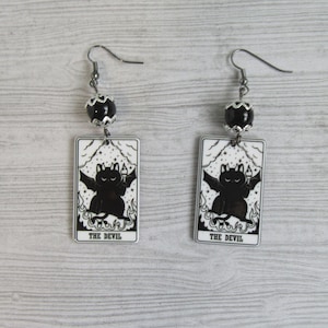 Pendientes de tarot con cuentas de ónix negro, regalos de bruja del tarot del gato diablo, accesorios de Halloween