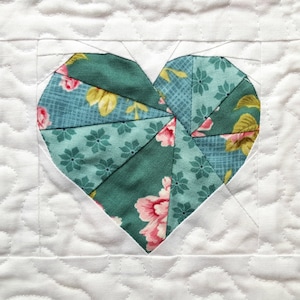 Heart quilt block - Paper piecing pattern - I heart quilting