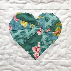 Heart quilt block - Paper piecing pattern - I heart quilting