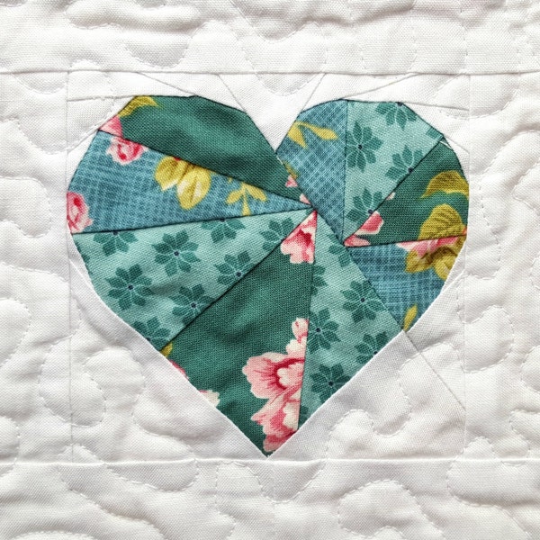 Heart quilt block - Paper piecing pattern - I heart quilting