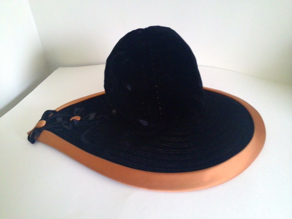 Vintage 1960's Hats - image 5