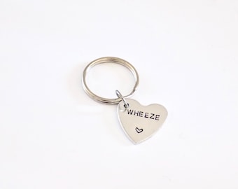 Personalisierte Herz Schlüsselanhänger: Hand gestempelt Namen Tag, Aluminium