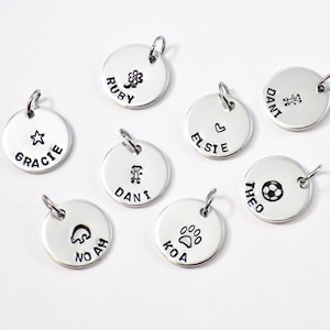 Round keyring name tag