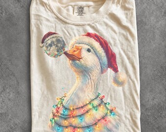Vintage Christmas Goose 90s Graphic Tee, Retro Holiday Comfort Colors® Animal Lover Festive Shirt