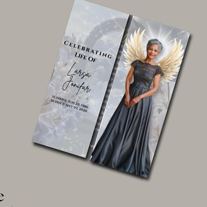 Modelo de programa funerário com asas de anjo, brochura memorial editável, modelo de obituário para celebração da vida.