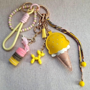 MILO Handmade Ice Cream Bag Charm | Macaron Taschenanhänger | Paris Schlüsselanhänger | Ballonhund | Geschenk für Frauen I Pastellfarben