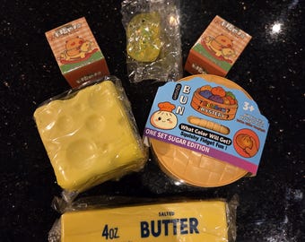 Virales, knautschiges TikTok-Bundle: Knödel, Butter, Käse, Bär, Wasserschwein