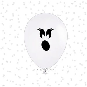 Ghost Face Halloween Balloon: Spooky Birthday Party Decor