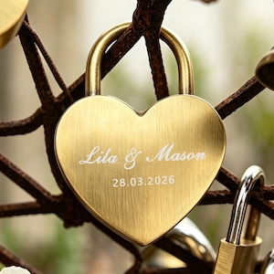 Cadeado personalizado com gravação em formato de coração, cadeado de latão personalizado com chave, cadeado da Ponte do Amor de Paris, presente ideal para casamento, aniversário ou noivado.