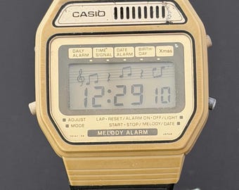 Vintage ULTRA Rare Casio W-300 Marlin 1980s Module 106 Japan Men's