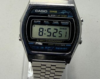 Vintage ULTRA Rare Casio W-300 Marlin 1980s Module 106 Japan Men's