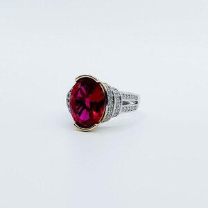 Anillo ovalado de rubí rojo intenso, anillo de cóctel vintage llamativo, banda gótica de plata de ley.