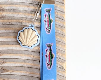 Fish & Shell Clicker Keychain
