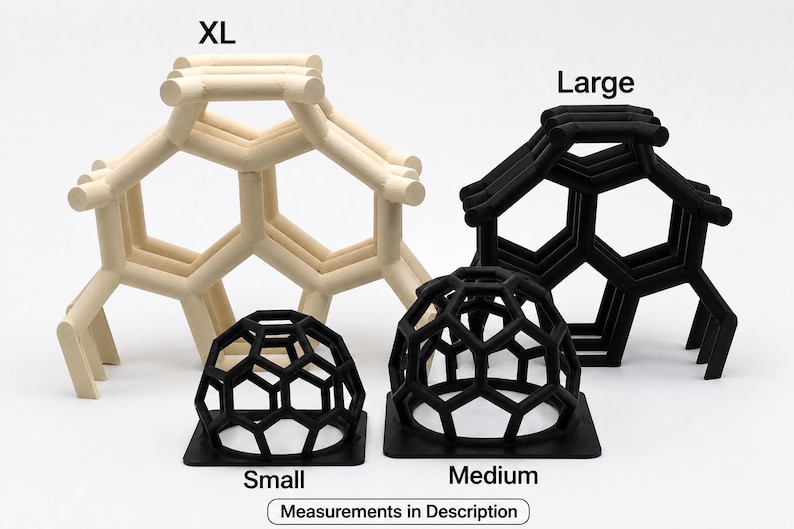Może przedstawiać: Kolekcja czterech geometrycznych struktur oznaczonych jako XL, Large, Medium i Small. Struktura XL jest beżowa z ramą o strukturze plastra miodu, a struktury Large, Medium i Small są czarne z ażurowym wzorem w kształcie kopuły.