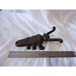 Vtg. Cast Iron Beetle Searab bug boot jack