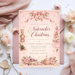 Puede incluir: Una tarjeta de invitación rectangular con fondo rosa pálido que presenta un cascanueces, zapatillas de ballet y un tutú. El texto dice: Please join us for a Nutcracker Christmas, A Sugar Plum Holiday Party, Saturday, December 13, 3:00 PM.