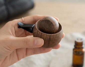 Car Air Freshener Ball, Vent Clip Diffuser, Round Car Perfume Holder, Aromatherapy Car Accessory, Essential Oil Diffuser Gift for Car