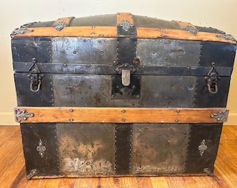 Antique Trunk, Treasure Chest,  Storage Chest, Storage Trunk,  Steamer Trunk, Vintage Chest, Vintage Trunk, Metal Trunk