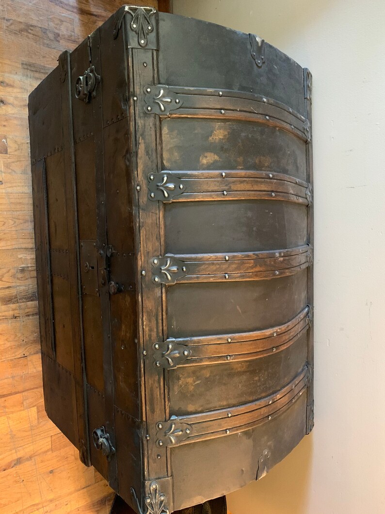 Large Steamer Trunk Arch Top Trunk Etsy