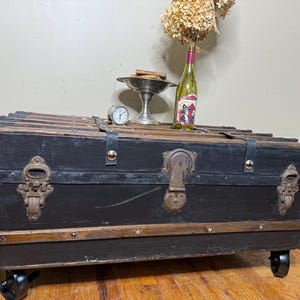 Steamer Trunk Coffee Table, Travel Trunk, Vintage Trunk, Antique Trunk, Vintage Chest Coffee Table,  Old Trunk Table, Chest Trunk