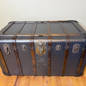 Steamer Trunk, Travel Chest, Indestructo Trunk, Coffee Table Trunk, Antique Chest, Table Trunk, Vintage Trunk, Antique Trunk, Gift