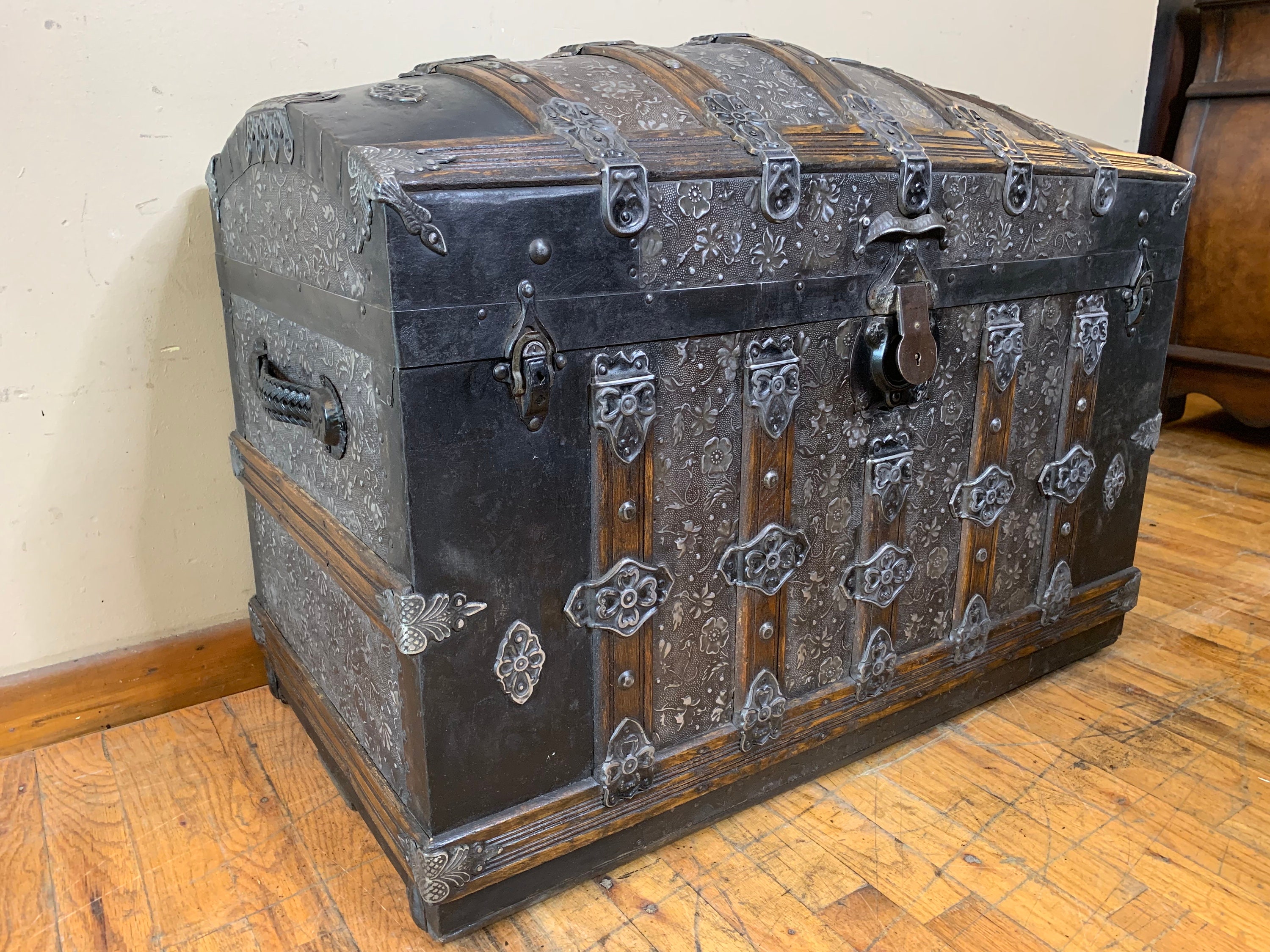 Giant Vintage Steamer Trunk: A Gorgeous Portable Office