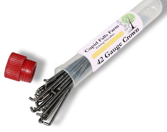 42 Gauge Crown felting needles great for fine work, adding eyebrows, eyelashes and hair on reborn dolls. Packs from 1 to 50 needles.