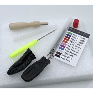 Needle Felting Starter Kit Wool Felt Tools Mat + Needle + Accessories Craft