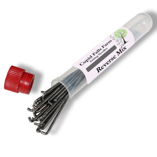 Reverse Mix felting needles. Includes 36g, 38g, and 40g reverse needles. Choose from 3, 9, 15, 24 or 30 needle packs.