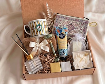 Hug In A Box, Encouragement Gift, Mom Gift Set, Hygee Gift Box, Thinking Of You Box, Cozy Care Package, Self Care Basket, Blanket Gift Box