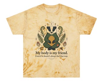 Camiseta con ilustración de tejón "Mi cuerpo es mi amigo" / Camiseta que promueve la positividad corporal
