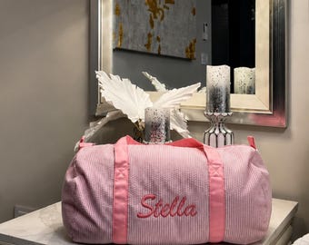 Personalized Seersucker Duffle Bag, Embroidered Weekender Bag, Monogram Overnight Travel Bag, Bridesmaid Gift, Custom Gym Bag